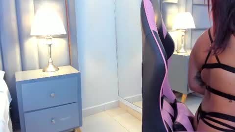 gabymoreau online show from 06/19/26, 07:39