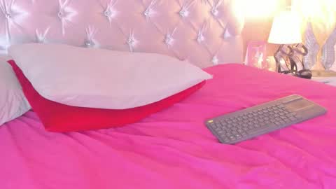 Snapshot of gabyttaylor chatting on 03/06/26, 07:21 GABYTAYLOR online show from 03/06/26, 07:21