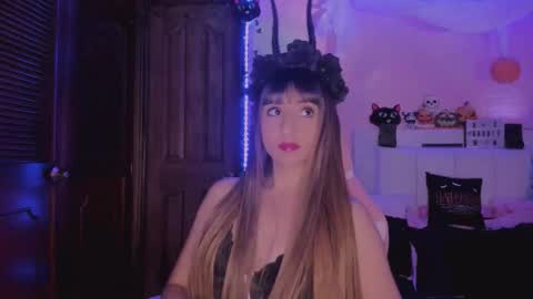 gabyye capprins online show from 10/09/25, 12:30