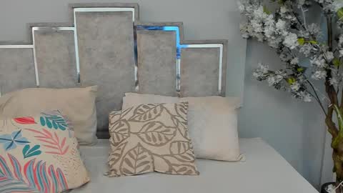 gabyyjones online show from 02/13/25, 11:17