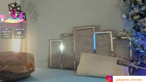 gabyyjones online show from 09/25/25, 11:36