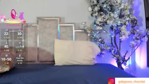 gabyyjones online show from 10/05/25, 11:41