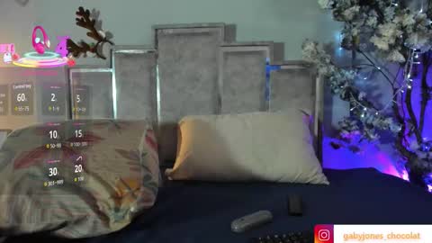 gabyyjones online show from 11/30/25, 11:47