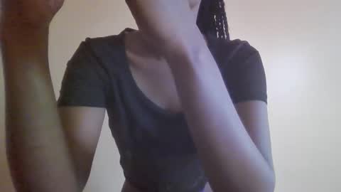 Snapshot of gada_charm chatting on 03/01/25, 12:56 Gada online show from 03/01/25, 12:56