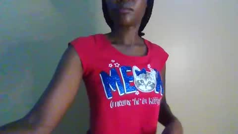 Snapshot of gada_charm chatting on 03/11/25, 02:43 Gada online show from 03/11/25, 02:43