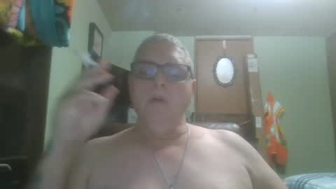 Snapshot of gadude45 chatting on 04/06/26, 01:36 gadude45 online show from 04/06/26, 01:36