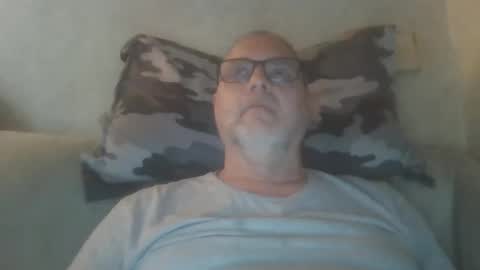 Snapshot of gadude45 chatting on 05/10/26, 01:05 gadude45 online show from 05/10/26, 01:05