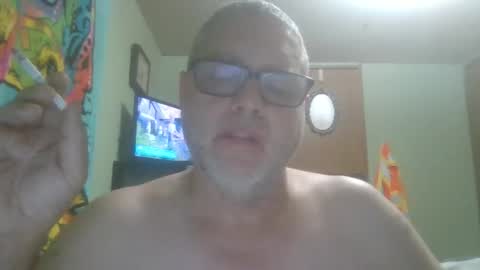 Snapshot of gadude45 chatting on 05/25/26, 01:44 gadude45 online show from 05/25/26, 01:44