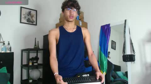 gael_jones online show from 09/16/25, 06:47