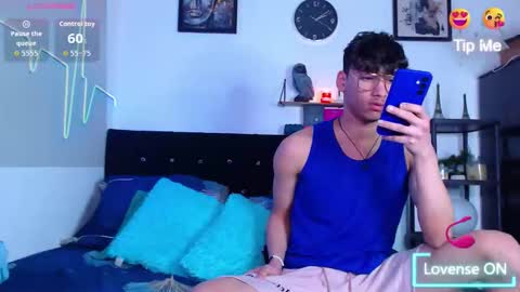 gael_jones online show from 10/06/25, 03:48