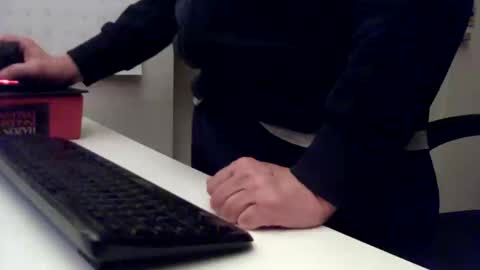 Snapshot of gagjno chatting on 10/13/25, 08:53 gagjno online show from 10/13/25, 08:53