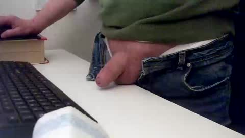 Snapshot of gagjno chatting on 03/29/26, 07:47 gagjno online show from 03/29/26, 07:47