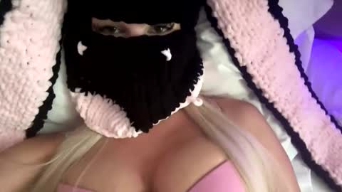 Snapshot of gaia_brv chatting on 05/26/26, 12:34 Feetbaabe online show from 05/26/26, 12:34