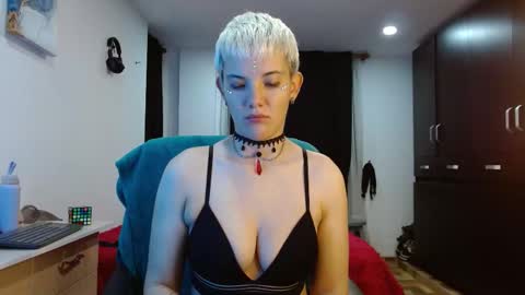 Snapshot of gaia_plath chatting on 03/12/26, 01:01 Gaia Plath online show from 03/12/26, 01:01