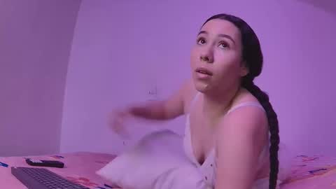 Snapshot of gaia_sweet_ chatting on 10/25/25, 01:07 gaia_sweet_ online show from 10/25/25, 01:07