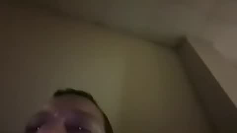 Snapshot of gallitocaliente chatting on 11/17/25, 01:44 Gallitocaliente online show from 11/17/25, 01:44