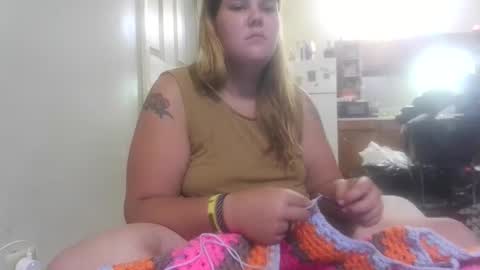 Snapshot of gamer202324 chatting on 09/13/25, 03:06 gamer202324 online show from 09/13/25, 03:06