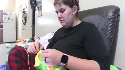 Snapshot of gamer202324 chatting on 10/29/25, 11:39 gamer202324 online show from 10/29/25, 11:39