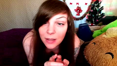 Snapshot of gamergirlroxy chatting on 12/24/24, 10:28 GamerGirlRoxy online show from 12/24/24, 10:28