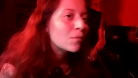 Snapshot of gapegasp chatting on 09/29/25, 01:05 gapegasp online show from 09/29/25, 01:05