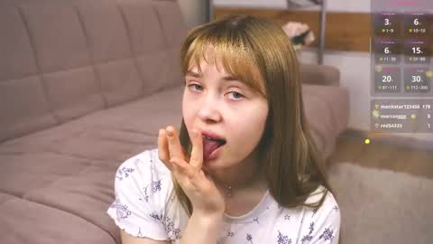 Violla online show from 03/11/26, 05:08