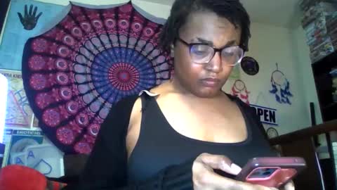 Snapshot of gardeniaspear chatting on 04/07/26, 12:33 Gardenia online show from 04/07/26, 12:33