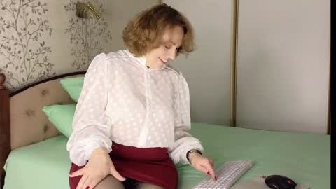 Ava online show from 02/07/25, 07:29