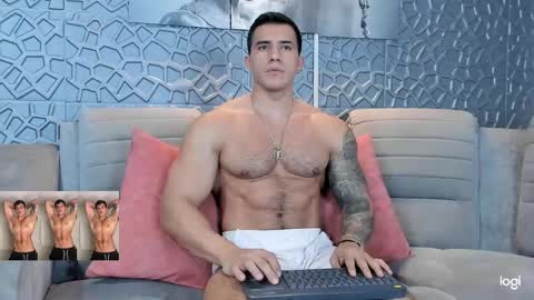 Snapshot of garret_alvin_ chatting on 12/28/24, 08:36 Garret online show from 12/28/24, 08:36