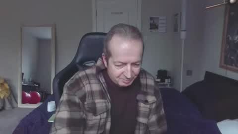 Snapshot of garry6150430 chatting on 02/11/26, 02:33 garry6150430 online show from 02/11/26, 02:33