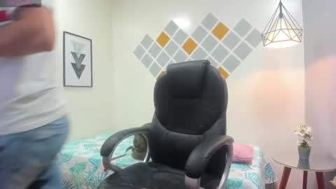 garuo_18 online show from 11/01/25, 02:57