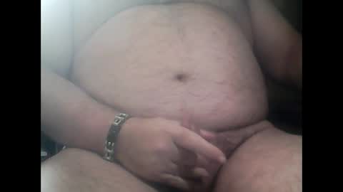 Snapshot of garybastich chatting on 12/14/25, 04:01 Gb online show from 12/14/25, 04:01