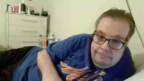 Snapshot of garyg930 chatting on 01/12/25, 09:40 Gary online show from 01/12/25, 09:40