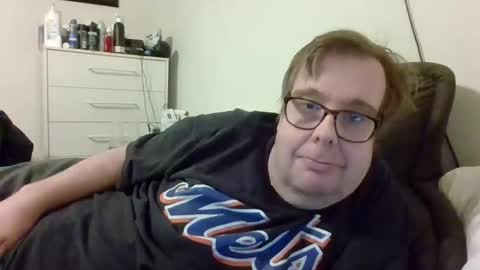 Snapshot of garyg930 chatting on 02/05/26, 01:43 Gary online show from 02/05/26, 01:43