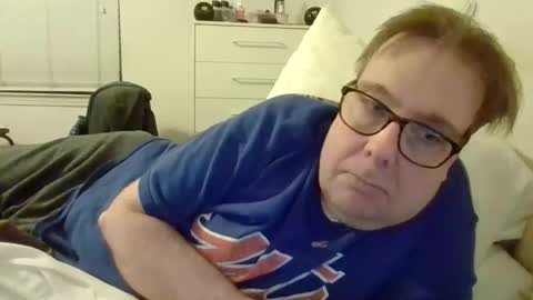 Snapshot of garyg930 chatting on 02/16/26, 02:51 Gary online show from 02/16/26, 02:51