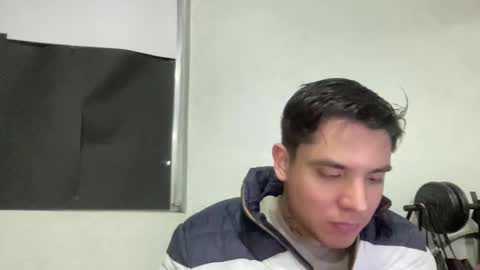 garypinepineapple online show from 06/10/26, 06:12