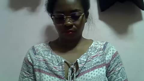 Snapshot of gasielah chatting on 03/29/26, 01:44 gasielah online show from 03/29/26, 01:44