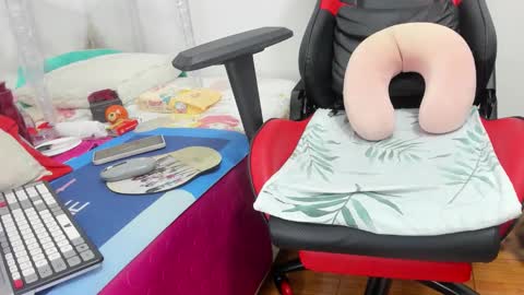 Mfe online show from 10/18/25, 06:41