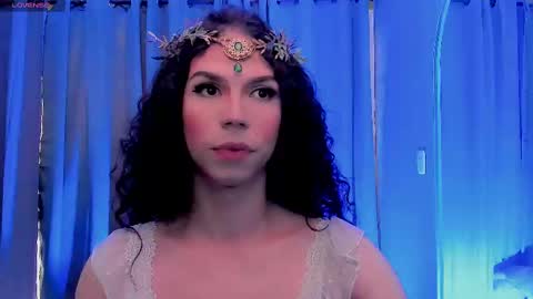 Snapshot of gatitavenecis1 chatting on 02/25/25, 09:35 Vnecis Marn online show from 02/25/25, 09:35