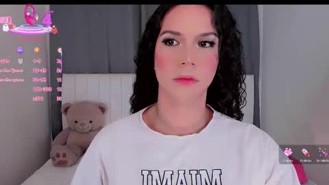 Snapshot of gatitavenecis1 chatting on 01/05/26, 10:46 Vnecis Marn online show from 01/05/26, 10:46