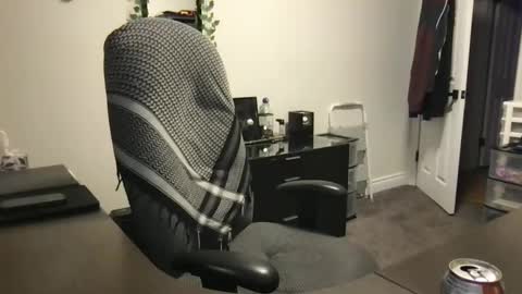 Snapshot of gatmandeep chatting on 10/19/25, 06:47  Aladdin online show from 10/19/25, 06:47
