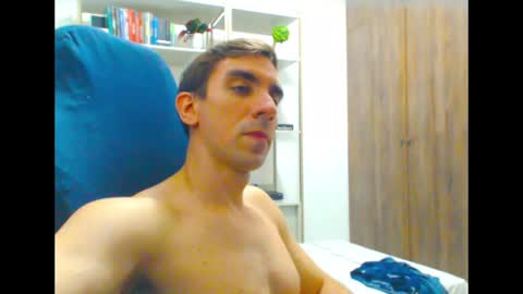 gatosarado23 online show from 02/25/25, 04:46