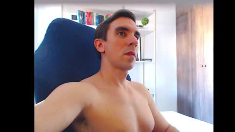 gatosarado23 online show from 09/23/25, 06:22