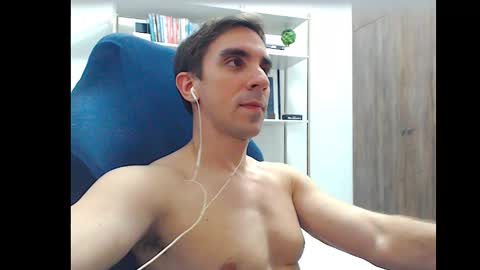 gatosarado23 online show from 09/25/25, 03:10