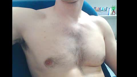 Snapshot of gatosarado23 chatting on 05/18/26, 04:07 gatosarado23 online show from 05/18/26, 04:07