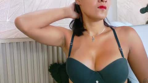 gaviluc_ online show from 06/10/26, 12:26