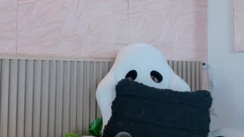 gaviluc_ online show from 06/19/26, 11:58