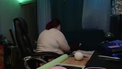 Snapshot of gavriellastarr chatting on 10/11/25, 12:43 gavriellastarr online show from 10/11/25, 12:43