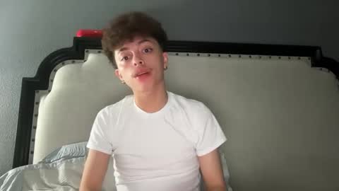 Snapshot of gayboyhtx chatting on 02/06/26, 01:43 Jose online show from 02/06/26, 01:43