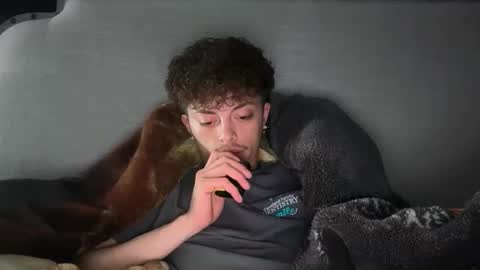 Snapshot of gayboyhtx chatting on 02/18/26, 04:19 Jose online show from 02/18/26, 04:19