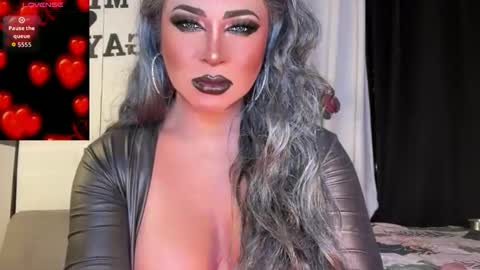 Snapshot of gaylecious chatting on 02/26/26, 05:01 gayle online show from 02/26/26, 05:01